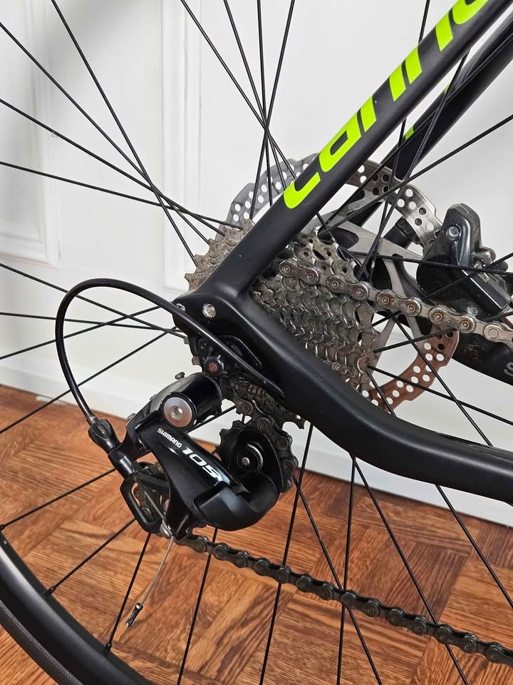 Full-Carbon Cannondale Hybrid Bike - Like New (L-XL) - photo 5