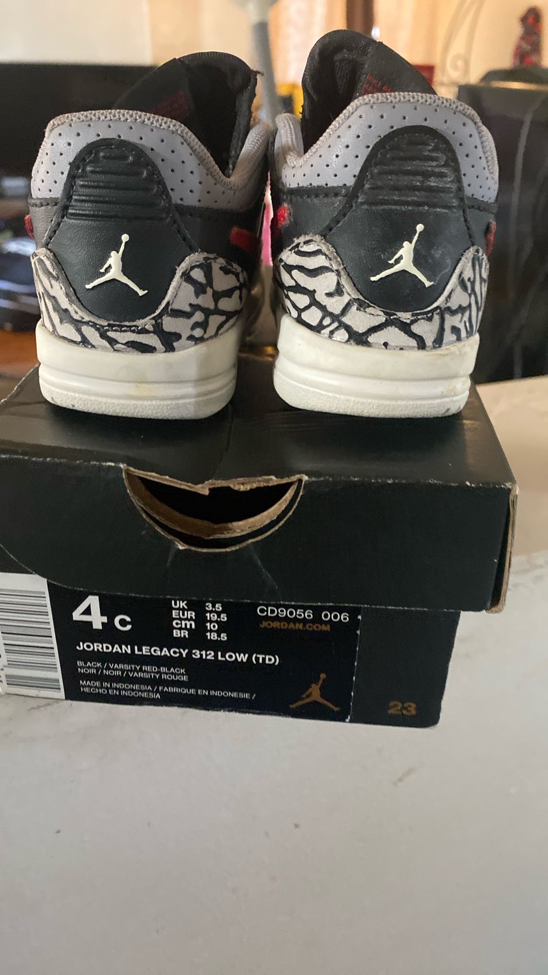 Toddler Jordan's Size 4c - photo 3