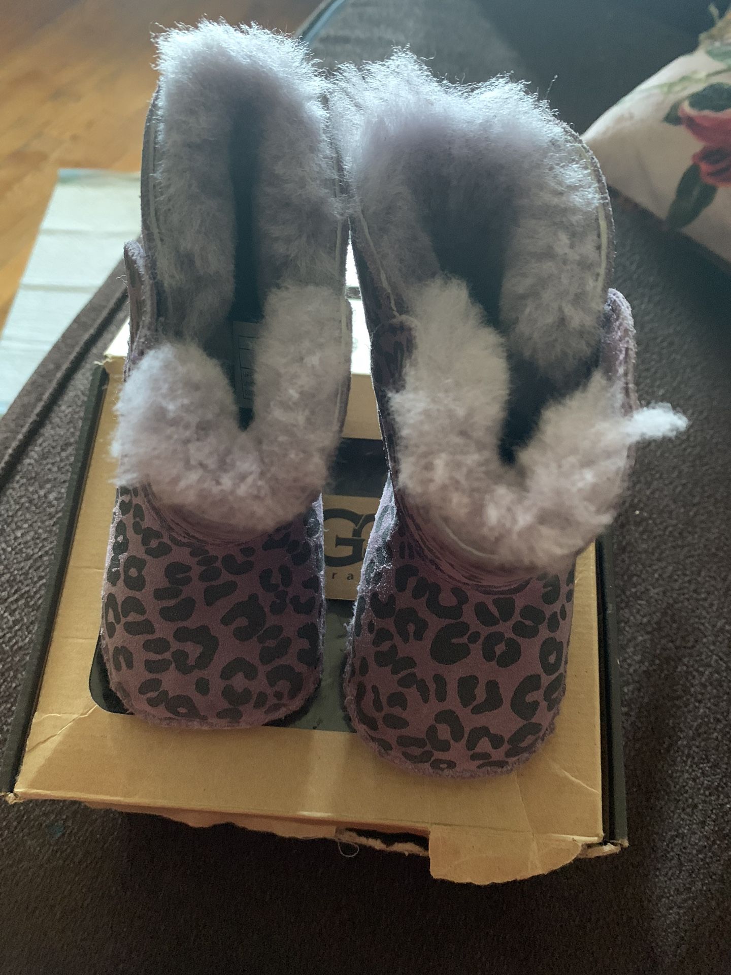Infant Ugg For Babies Size 4/5 - photo 2