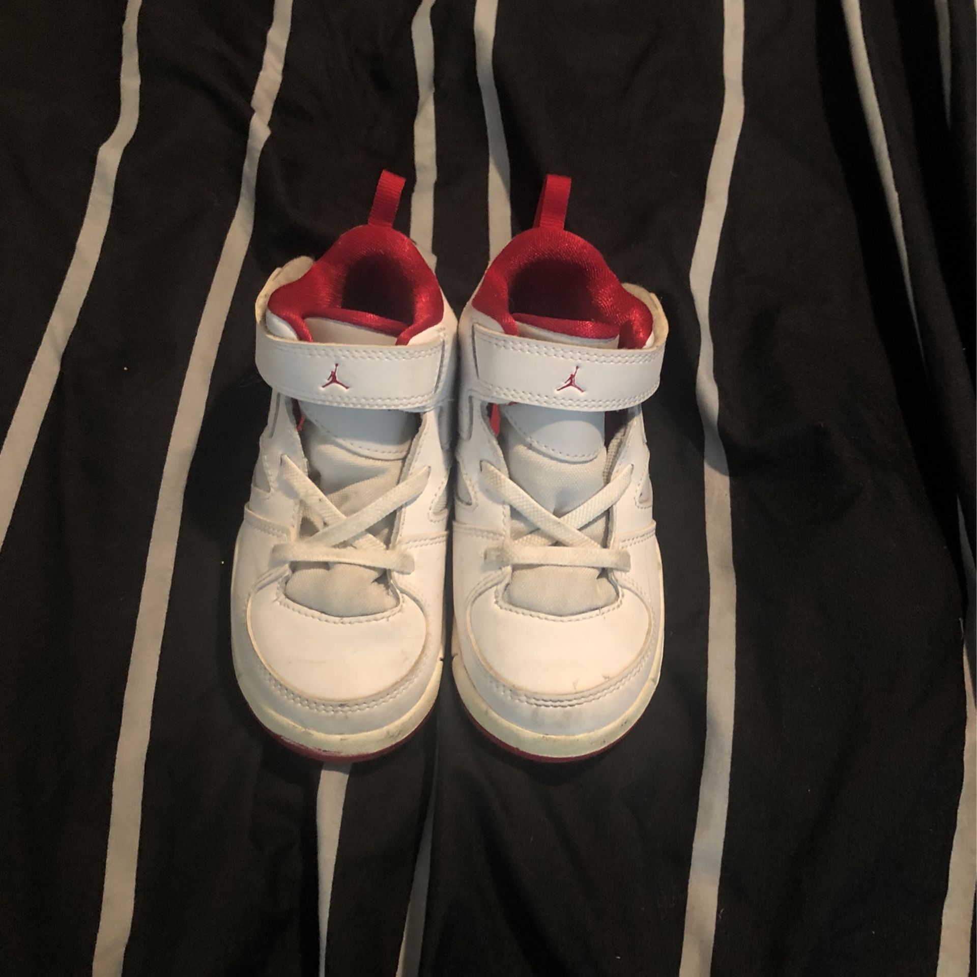 Jordan's size 9c worn 5 times