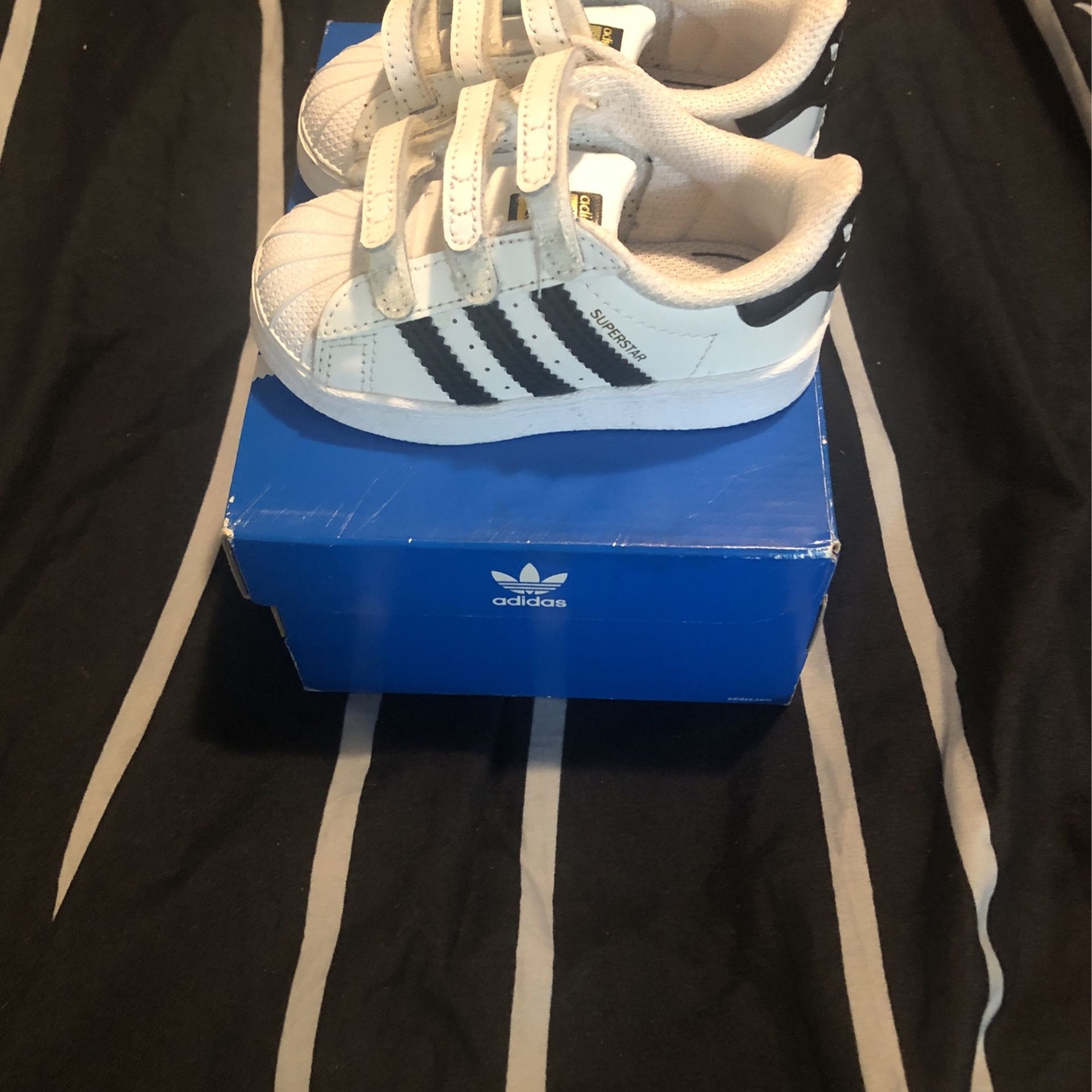Adidas Low Top Shells Size 5c - photo 4