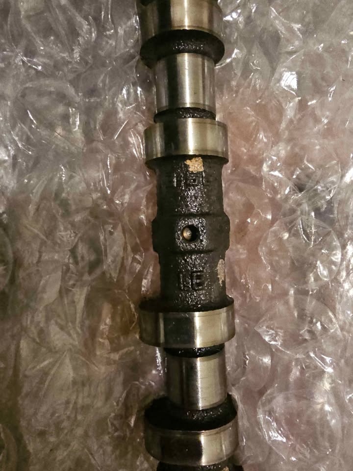 3.6L Pentastar Left Exhaust Camshaft OEM - photo 3