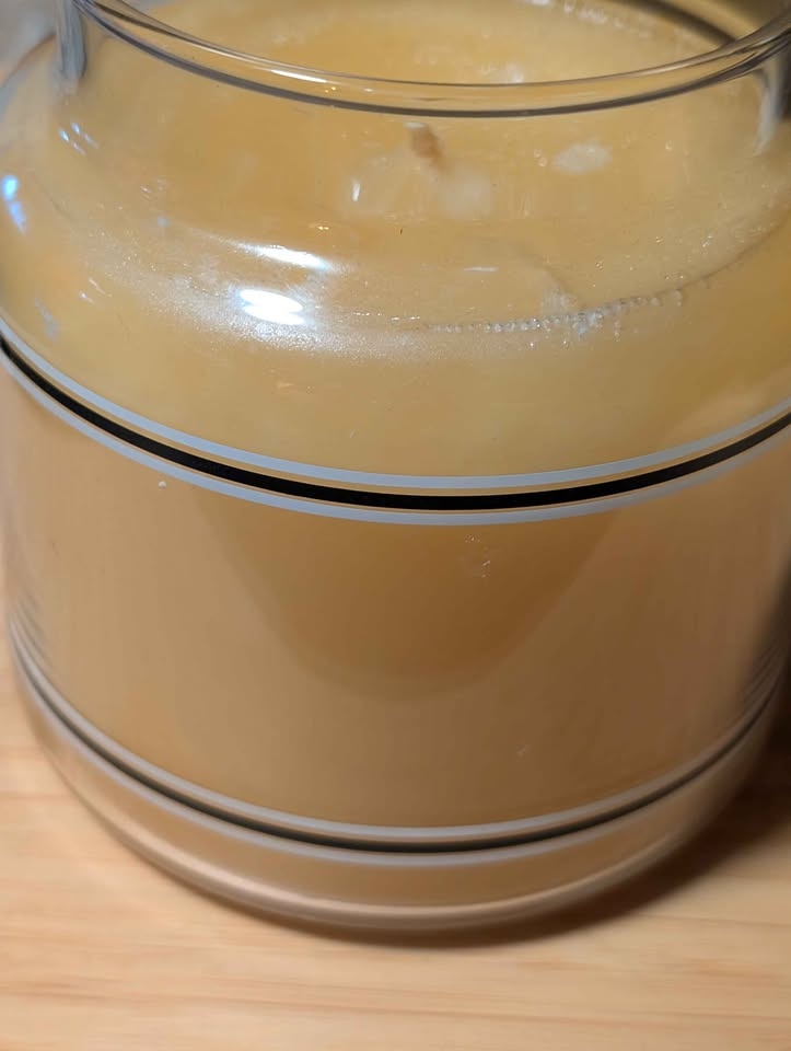 Retired Yankee Candle Housewarmer Honeysuckle 14.5oz - photo 5