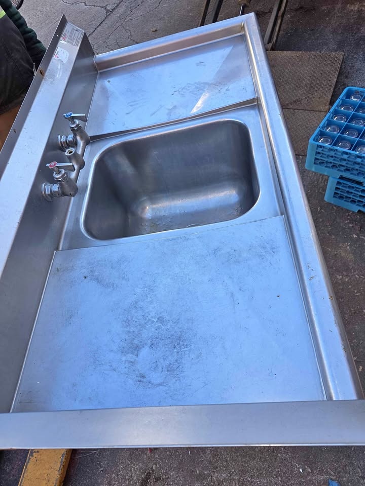 Stainless sink
