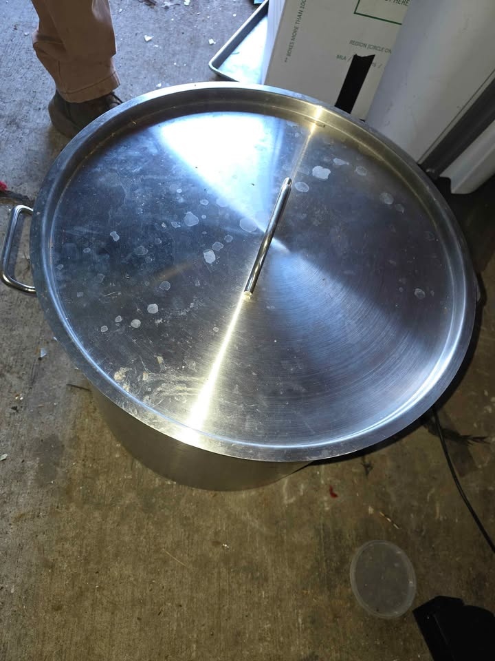 Acero wave stainless steel pot 85qt - photo 2