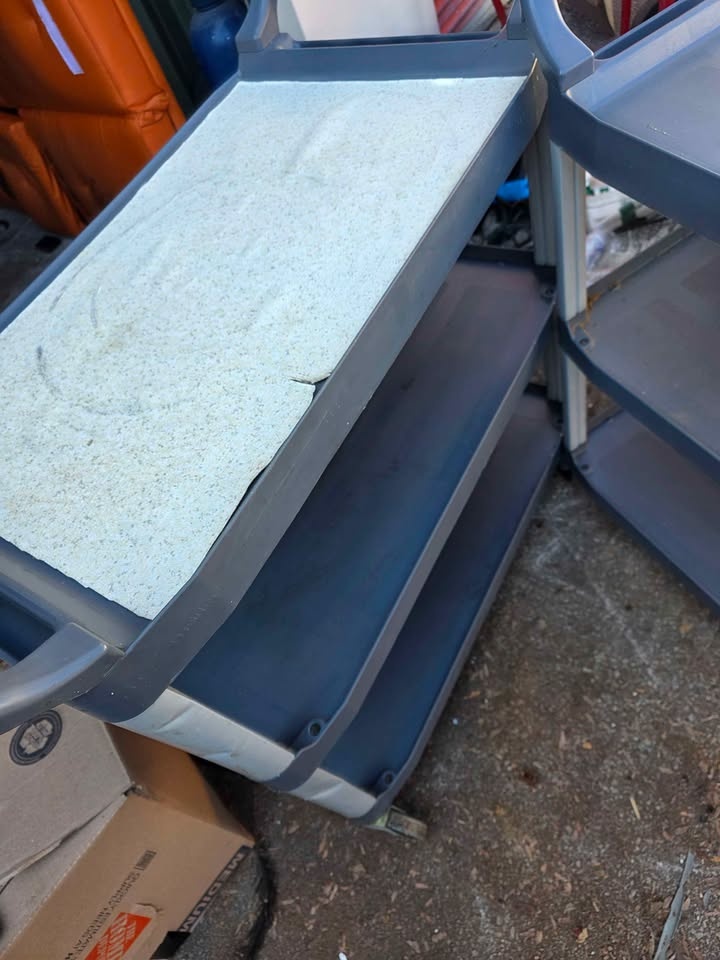 Rubbermaid Service Carts - photo 3
