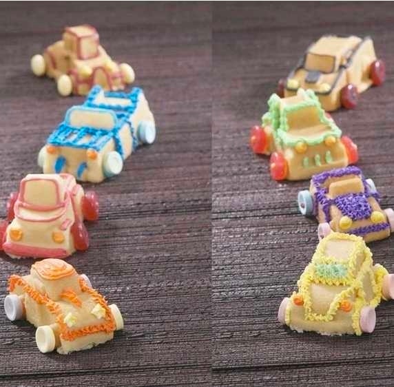 Nordic Ware Classic Cars Sweet Rides Cupcake Pan - photo 3