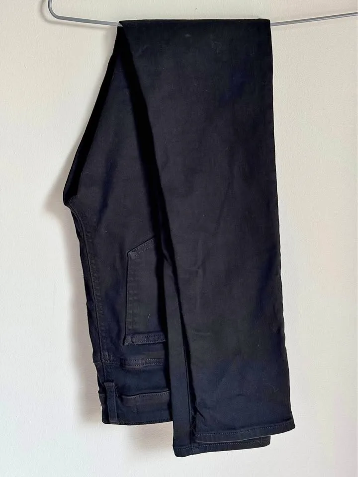 women's black jeans uniqlo thumbnail