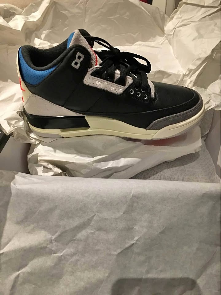 Jordan 3 Rare Air Size 7M (IN HAND)