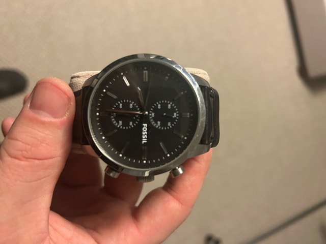 6 Watches: 5 Fossil, 1 Michael Kors - photo 3