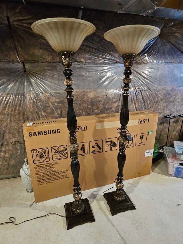 2 Floor lamps (Negotiable) - photo 2