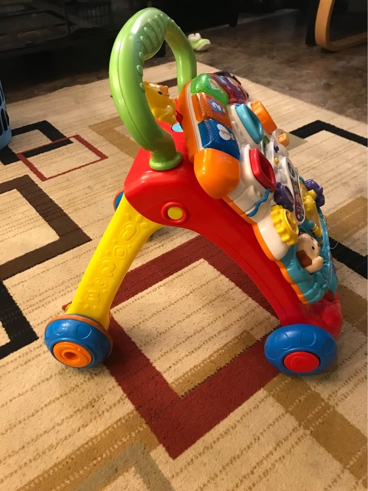 VTech Stroll and Discover Activity Walker - photo 2