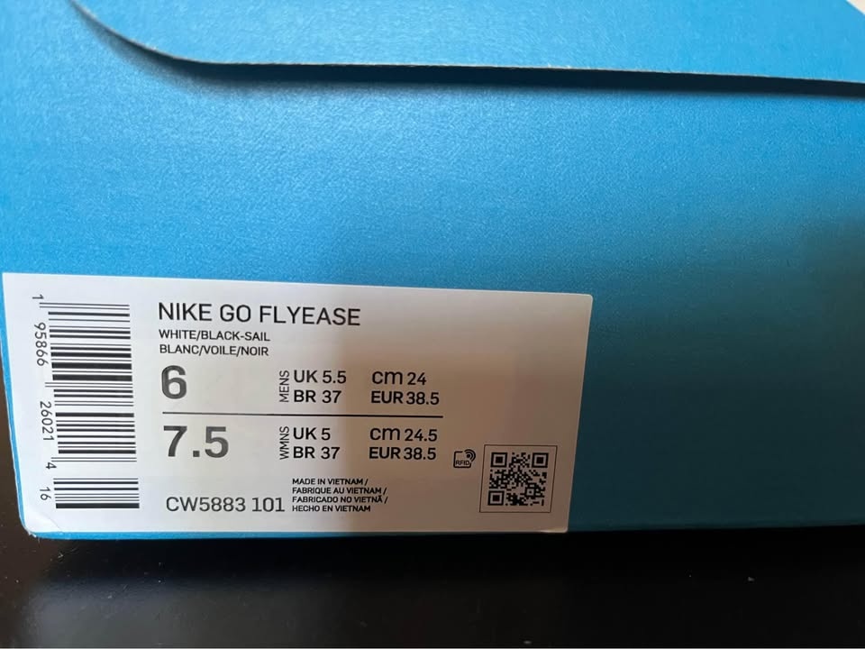 Nike Flyease Shoes - Men's 6 / Women's 7.5 - Brand New - photo 5