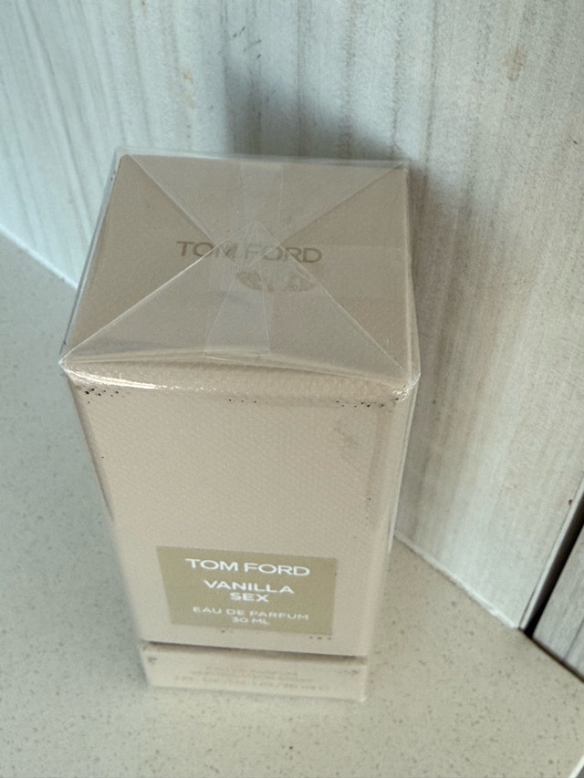 Unopened Authentic Tom Ford Vanilla Sex Perfume 30ml - photo 3
