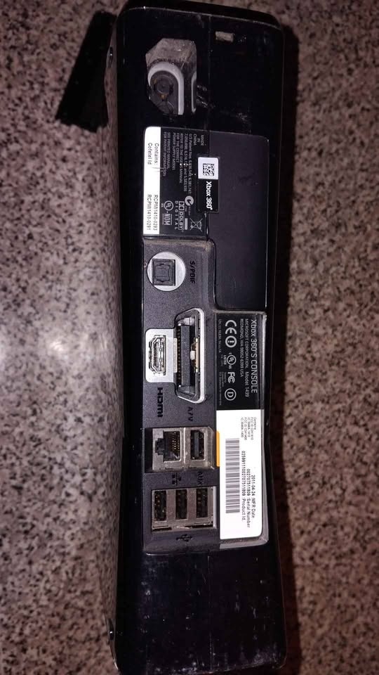 250GB Xbox 360 NO CORD - photo 3