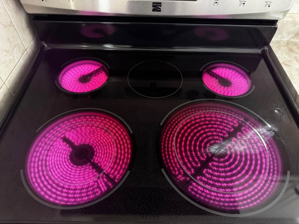 Kenmore Electric Stove - photo 3