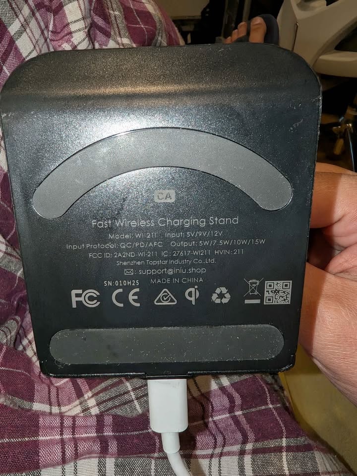 INIU Wireless Charger, 15W Fast Wireless Charging - photo 2