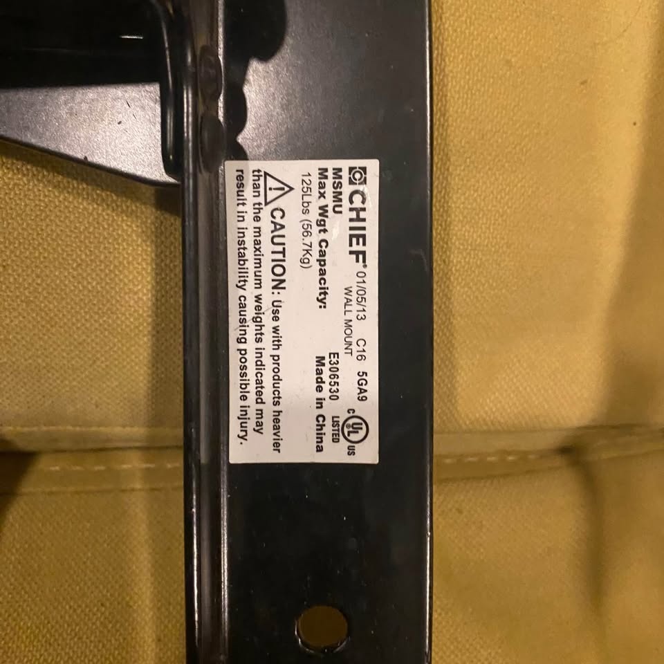 Heavy Duty TV Wall Mount - photo 2