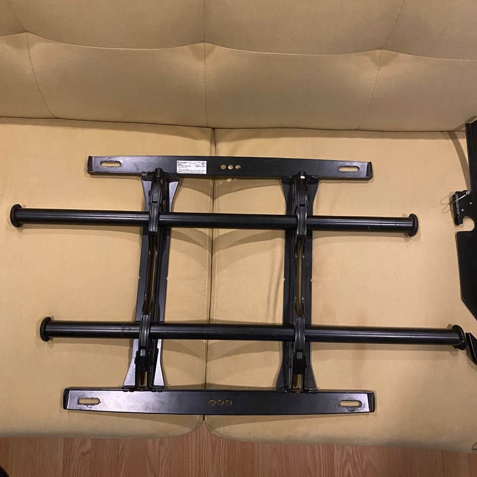 Heavy Duty TV Wall Mount - photo 4