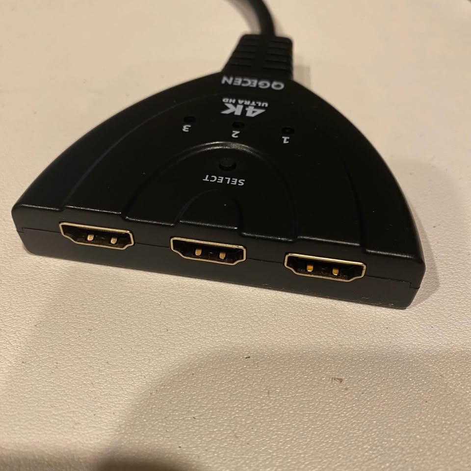 3 port HDMI Switch - photo 2
