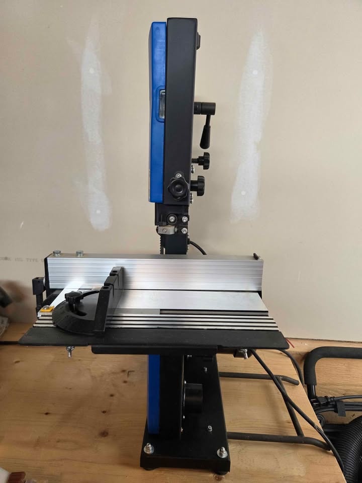 Mastercraft Bandsaw - photo 2