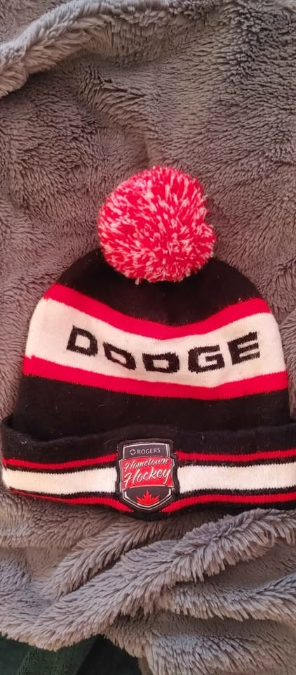 🧡Dodge Rogers Hometown Hockey Beanie Hat Black White Red - photo 2