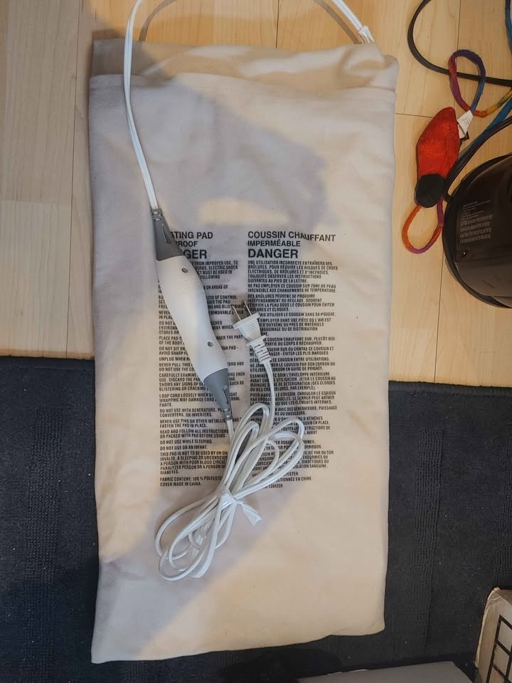 🧡Sunbeam Heating Pad w/ Auto Off & Washable Cover - photo 3