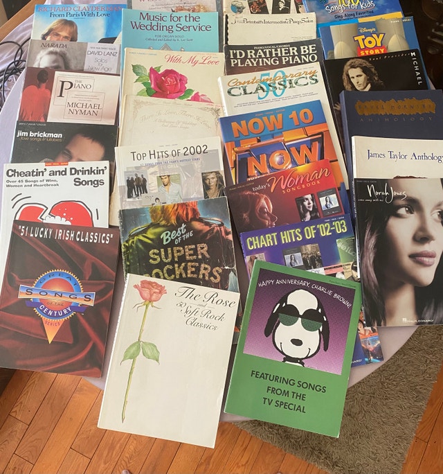55 Vintage Piano Music Books (1970s-2000s) - photo 2