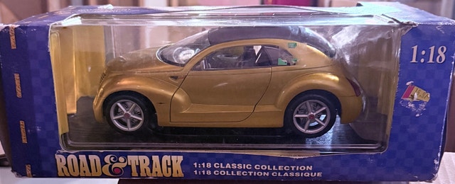 Maisto 1:18 Scale Chrysler Pronto Cruizer - photo 3