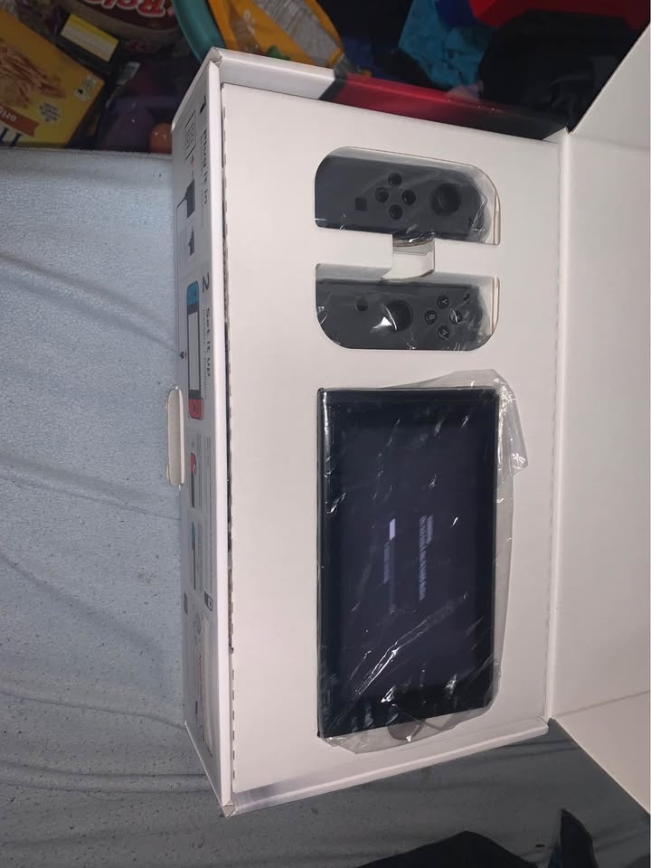 Nintendo Switch - photo 4
