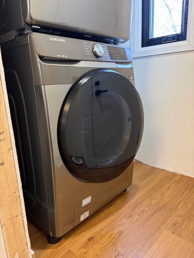 Samsung Front Load Washer & Dryer – Stainless Steel - photo 2