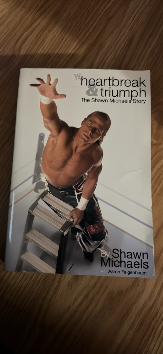Heartbreak & Triumph: The Shawn Michaels Story - Paperback