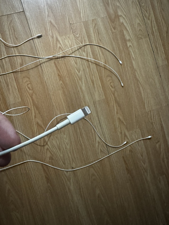 6 Apple Lightning Cables