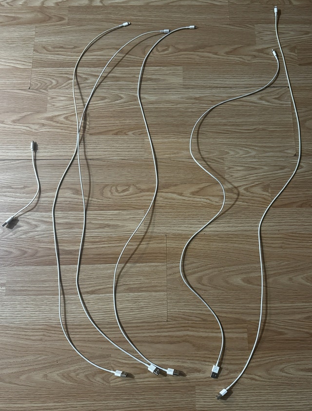 6 Apple Lightning Cables - photo 2