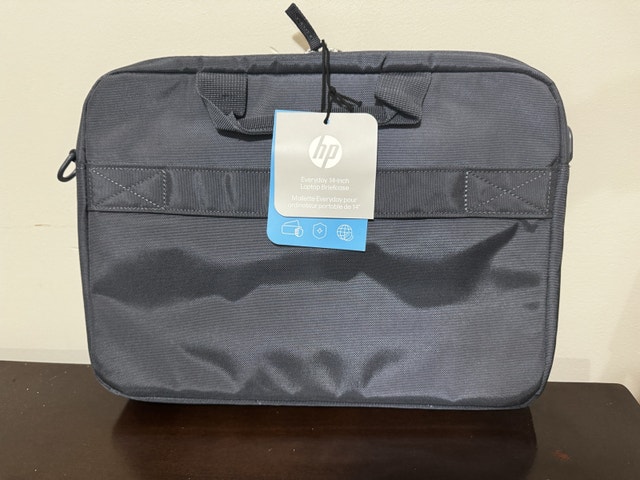 HP Everyday 14-inch Laptop Briefcase, Water-Resistant NEW