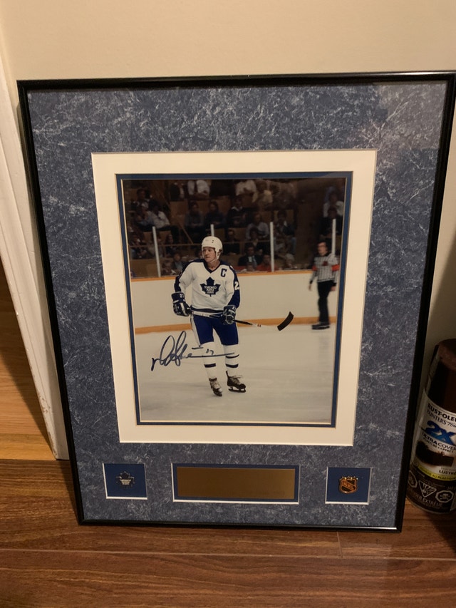 Darryl Sittler Autographed Framed Photo w/COA