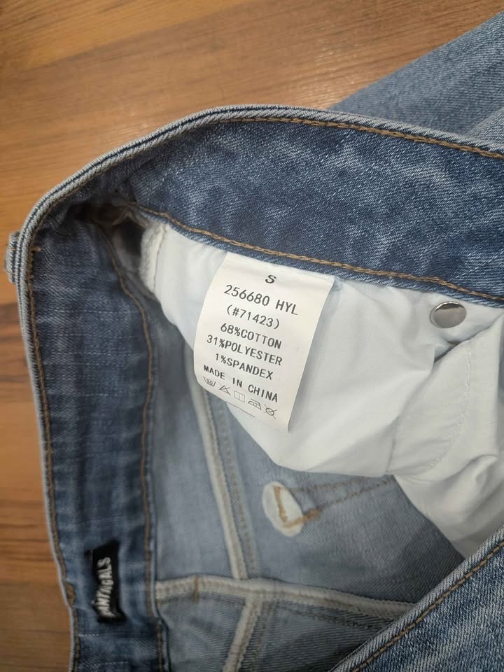 BNWT Flamingals Curvy Cropped Jeans - Patterned Hem - photo 5