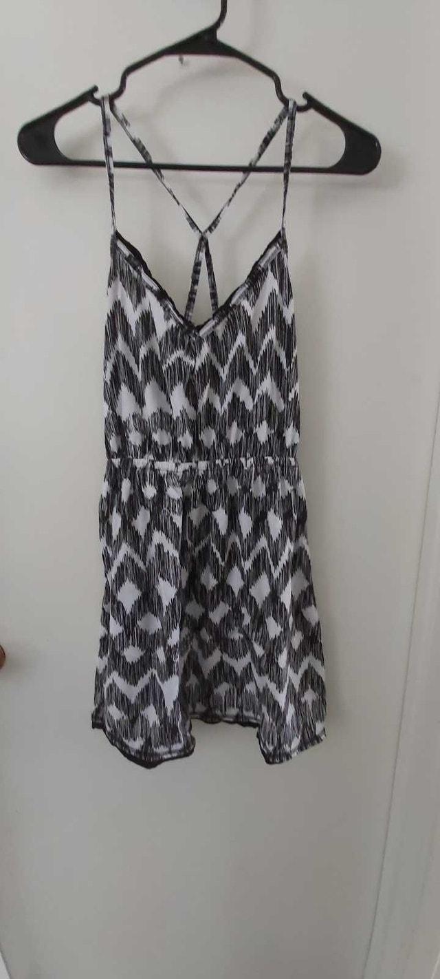 Womens dresses size medium - photo 4