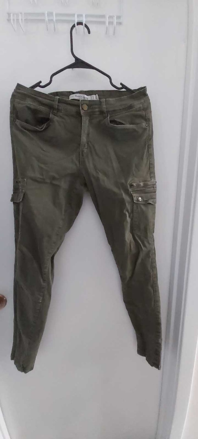 Womens Dress Pants & Skirts - Size Medium (10-12) - photo 5