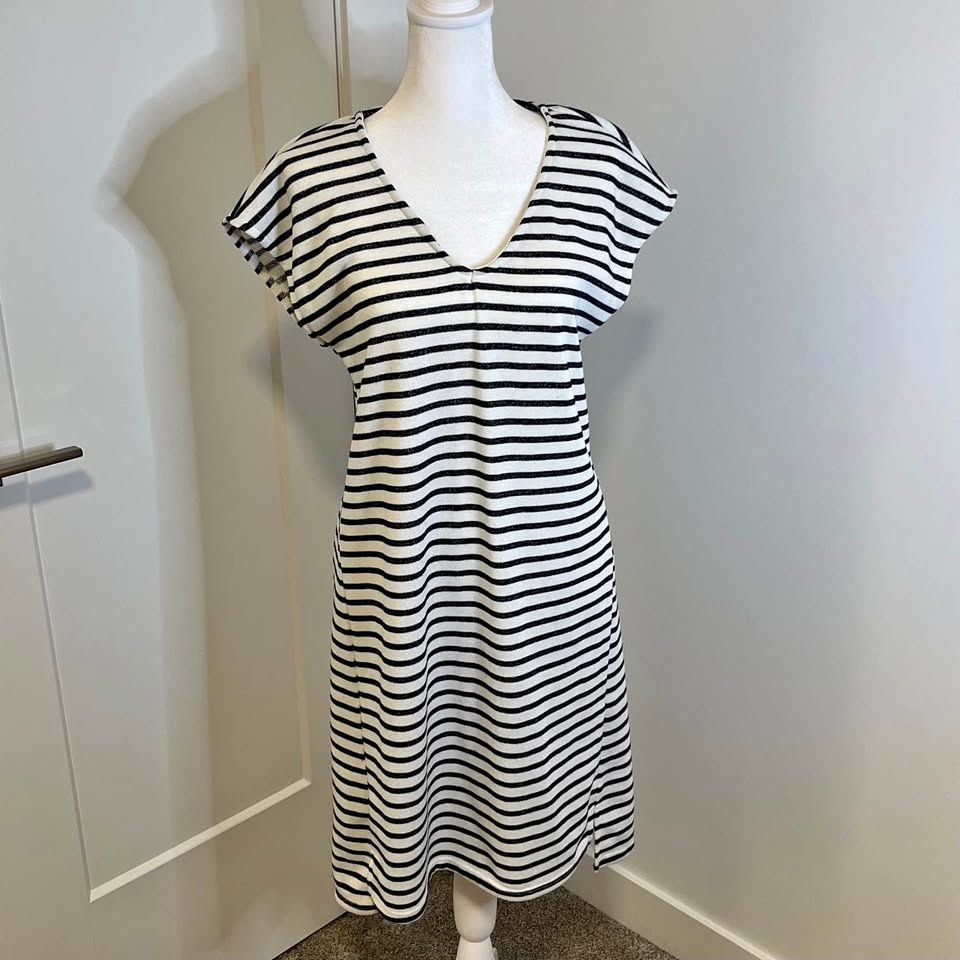 Potter's Pot Striped V-Neck Sweater Dress - Size M