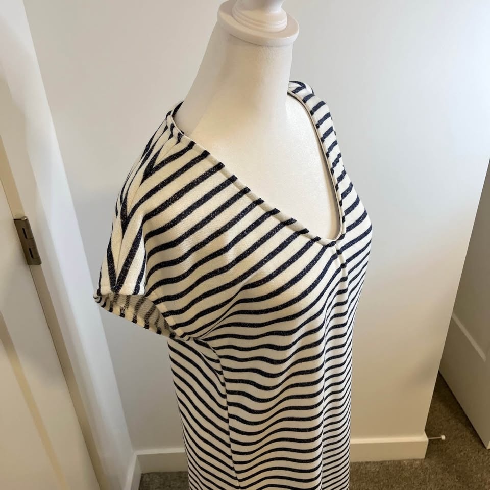 Potter's Pot Striped V-Neck Sweater Dress - Size M - photo 3