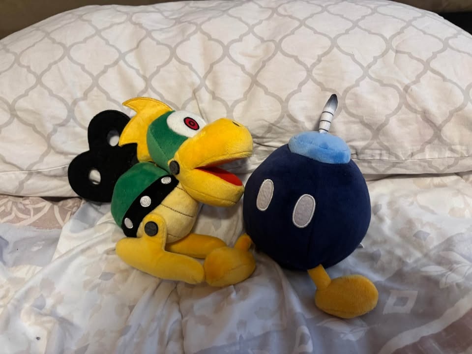 Super Mario Stuffed Animals *SEE DESCRIPTION* - photo 4
