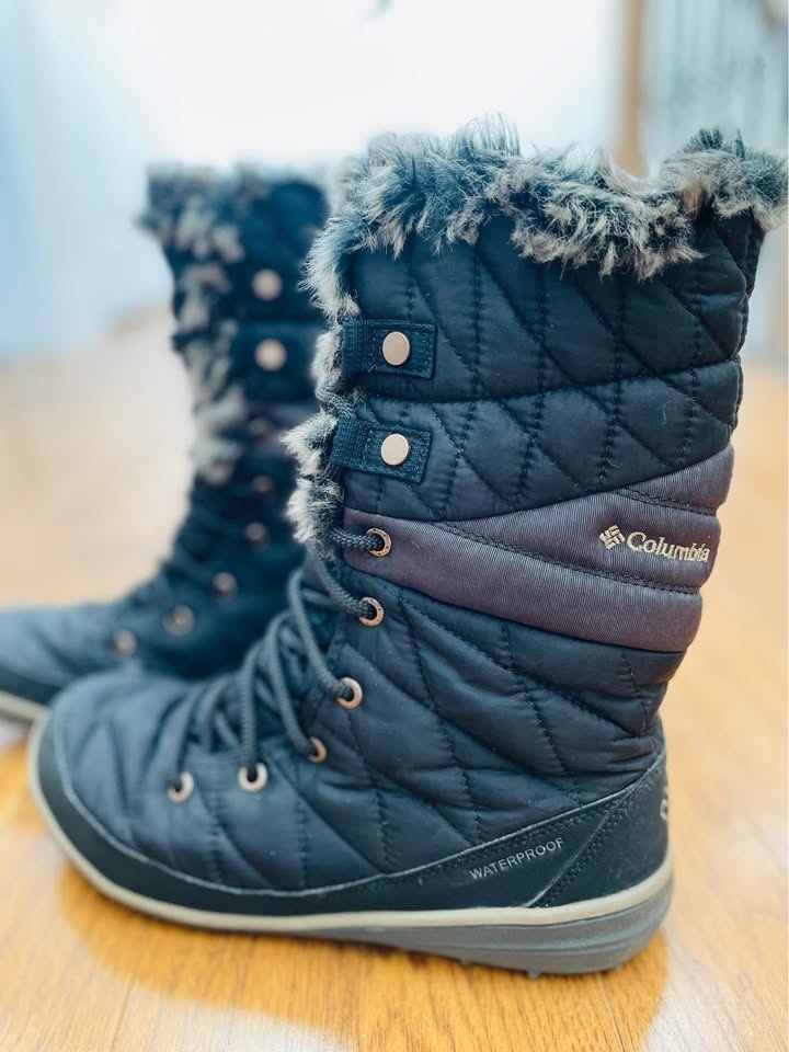 Women Columbia Waterproof Winter Boots: US 9 (26 cm.) - photo 2
