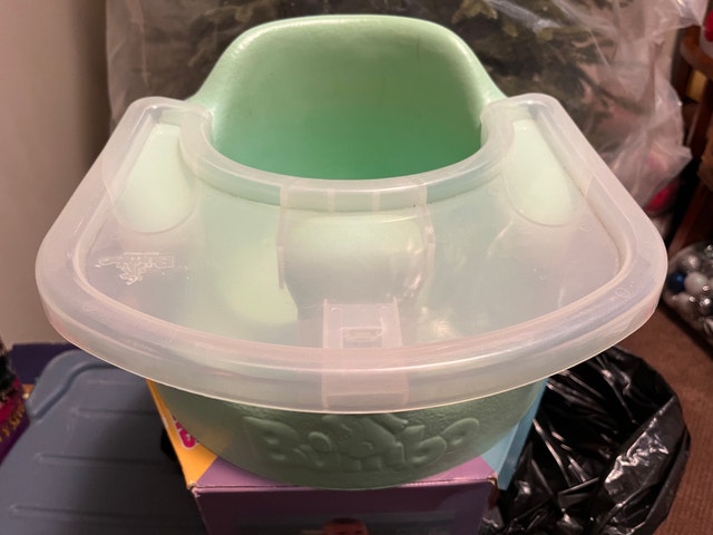 Bumbo Floor Chair with Tray
