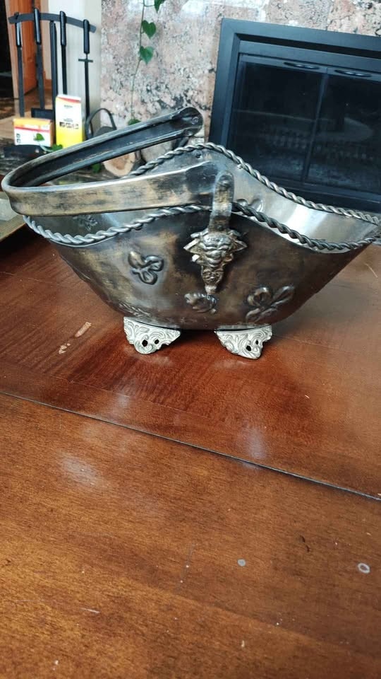 Vintage Metal Basket - photo 2