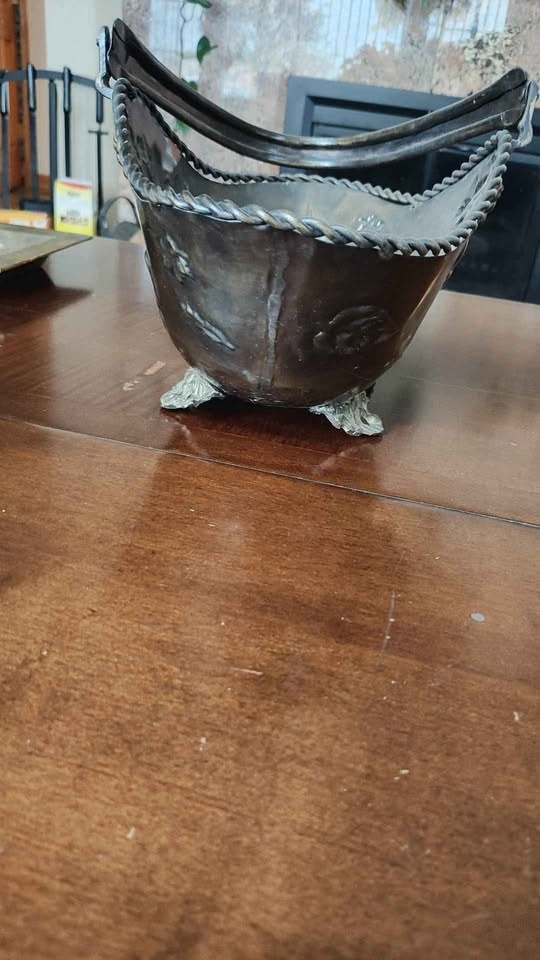 Vintage Metal Basket - photo 3
