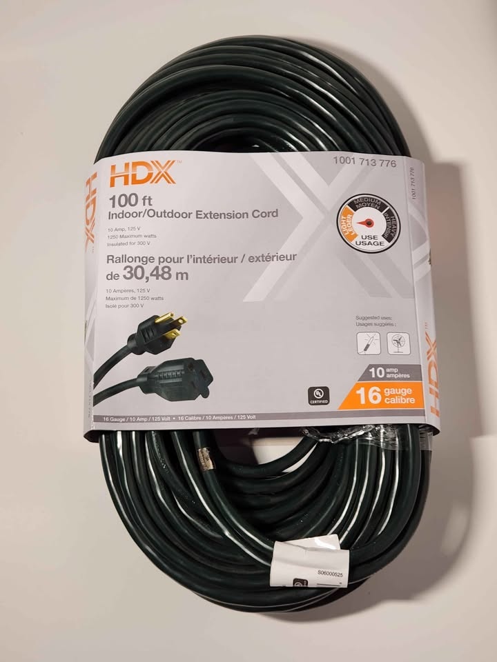 HDX 100 ft 16 Gauge Indoor Outdoor Extension Cord - photo 2