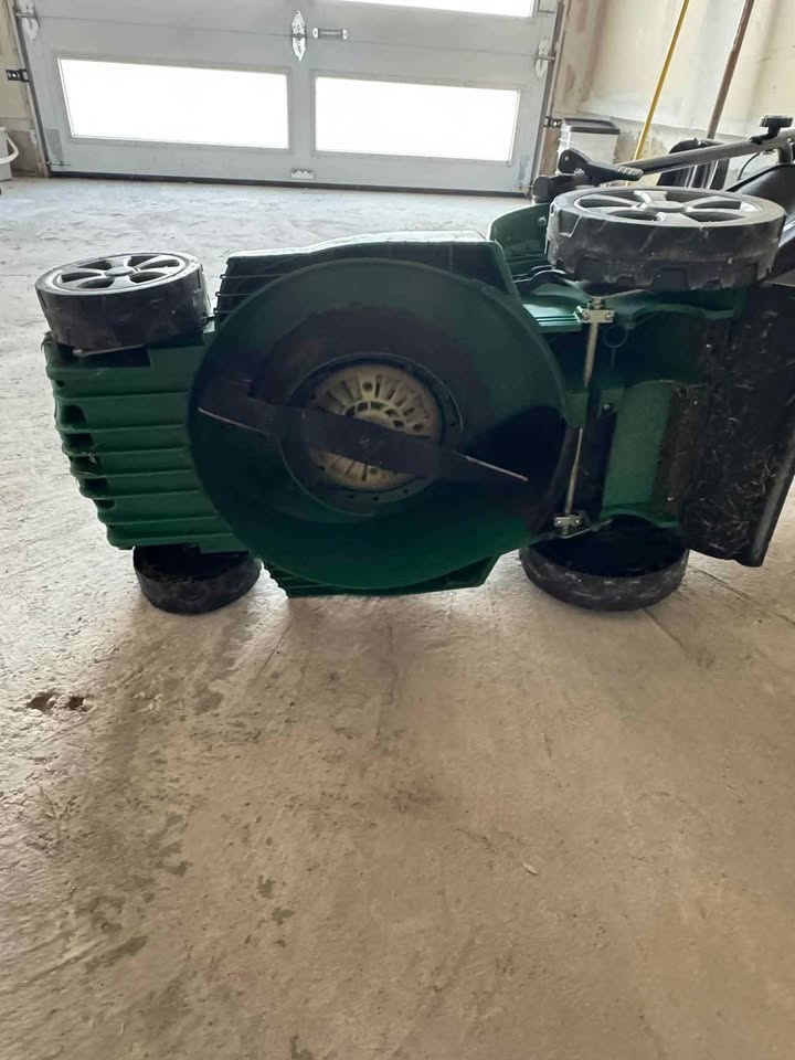 Certified electric lawnmower - photo 3