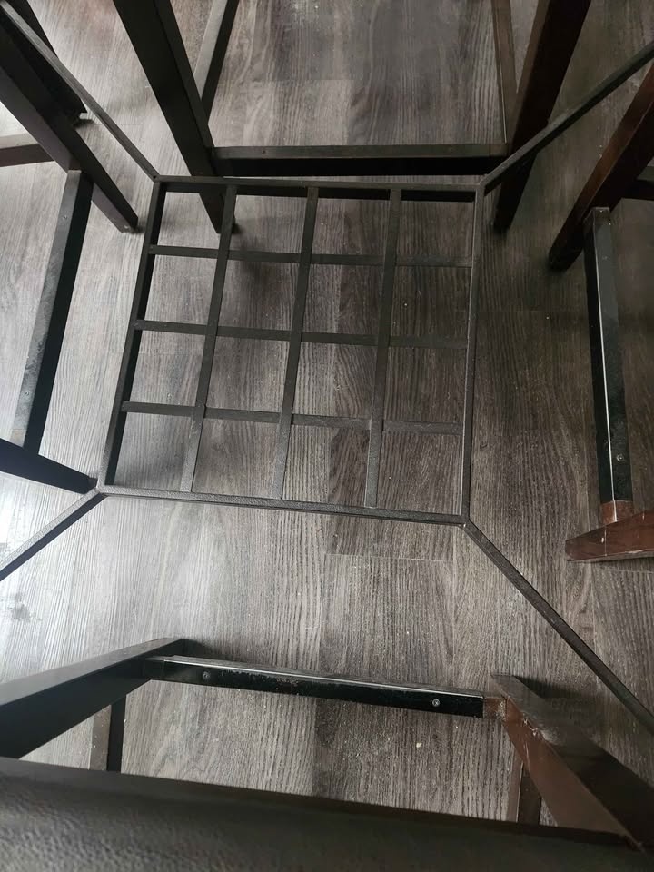 Glass-top Dining Set - photo 3