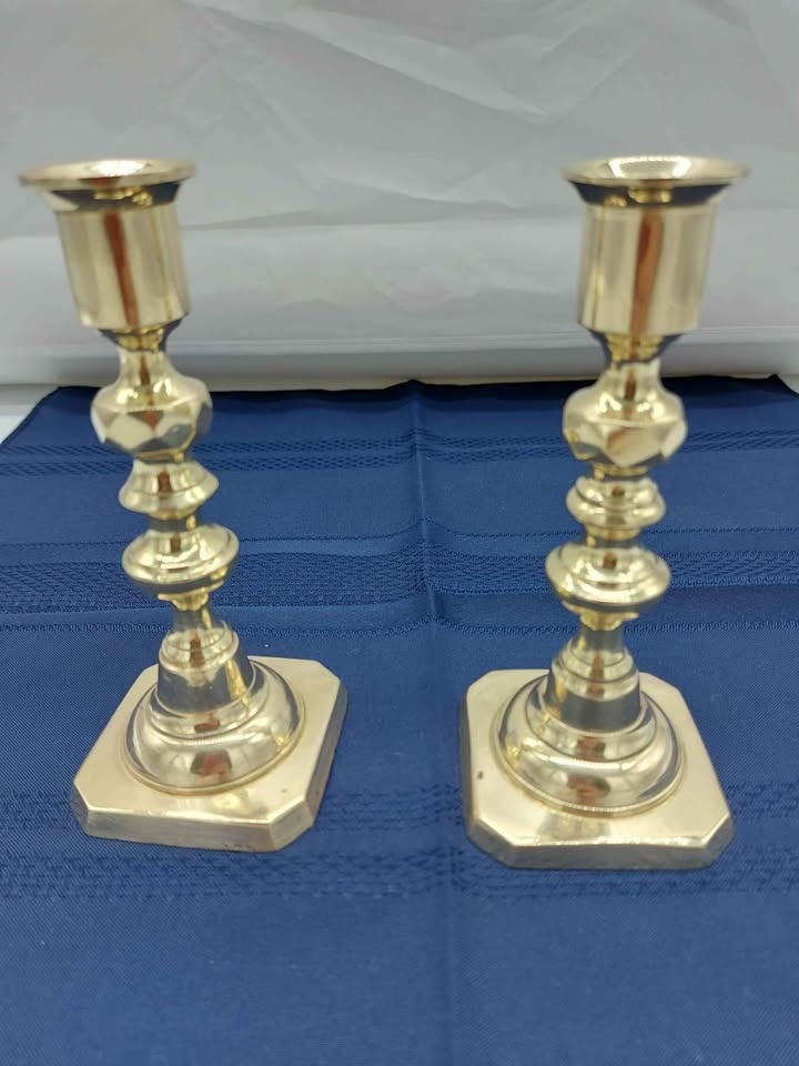 Vintage Peerage England 6 Inch Brass Candlestick Pair - photo 3